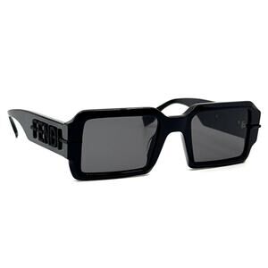 NEW!!! FENDI Sunglasses FE40073U 01A Authentic